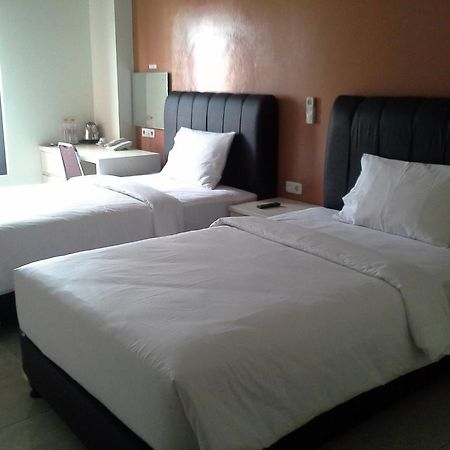 Asoka Inn Бандунг Экстерьер фото