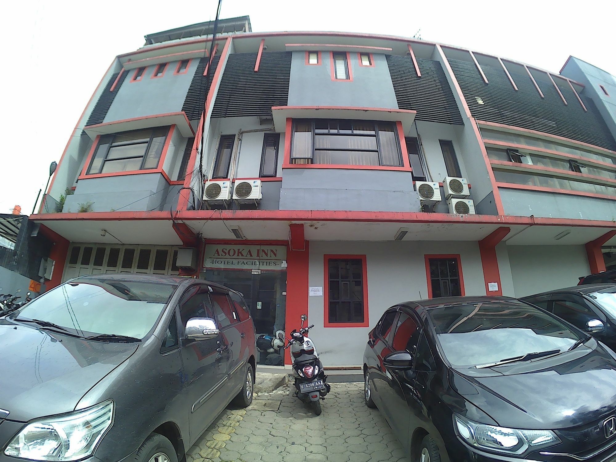 Asoka Inn Бандунг Экстерьер фото